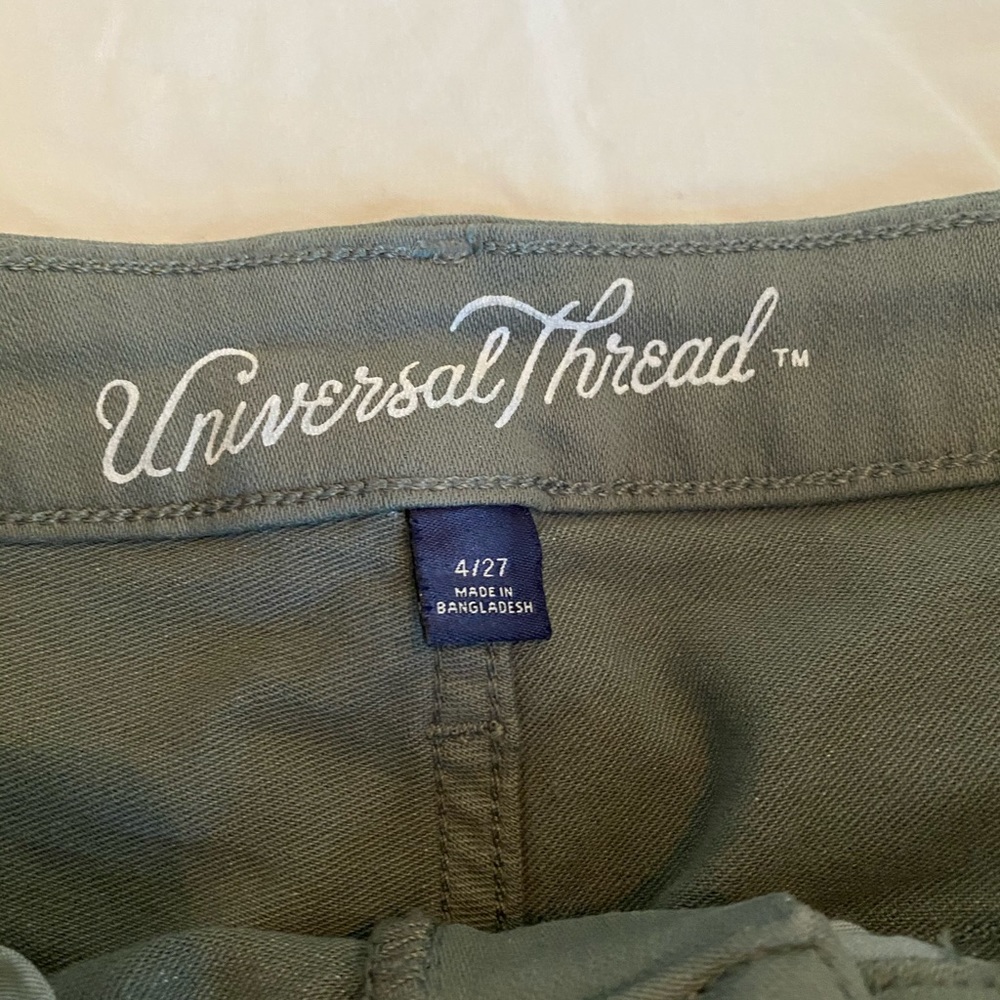 Universal Threads shorts - Picture 3 of 3